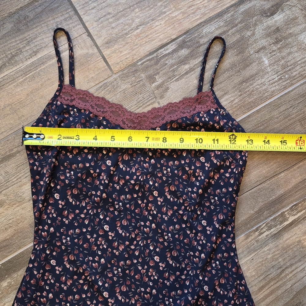Windsor Charming Chic Ditsy Floral Lace Trim Lined Mini Dress, XXS - Picture 7 of 14
